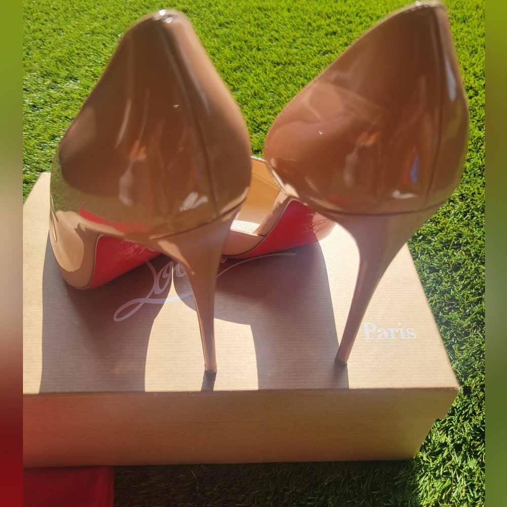 Christian Louboutin Iriza Pumps - Picture 2 of 7